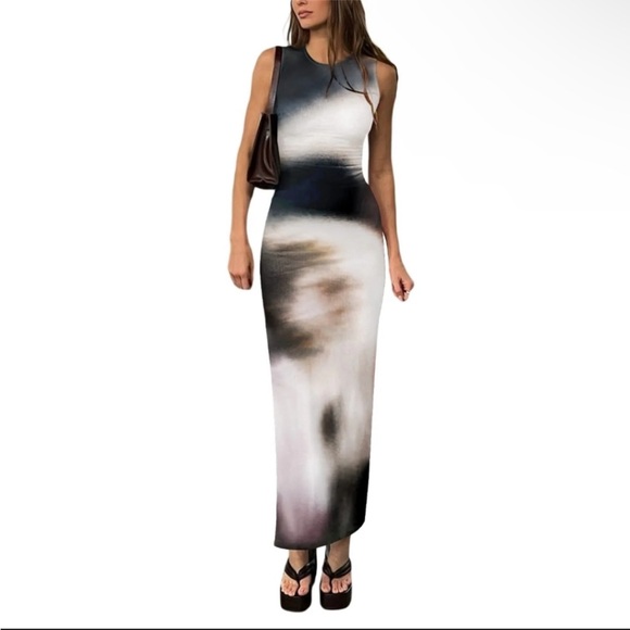 Elegant Black and White Maxi Dress - Picture 5 of 5